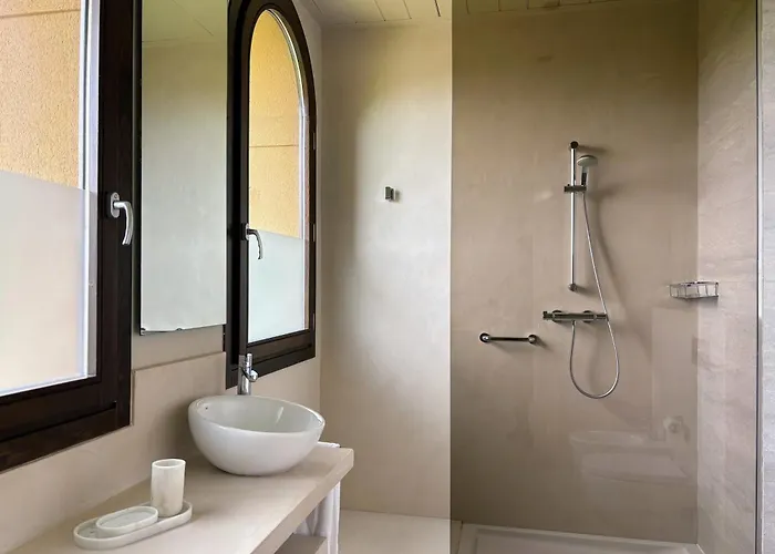 Les Clarisses Boutique Hotel