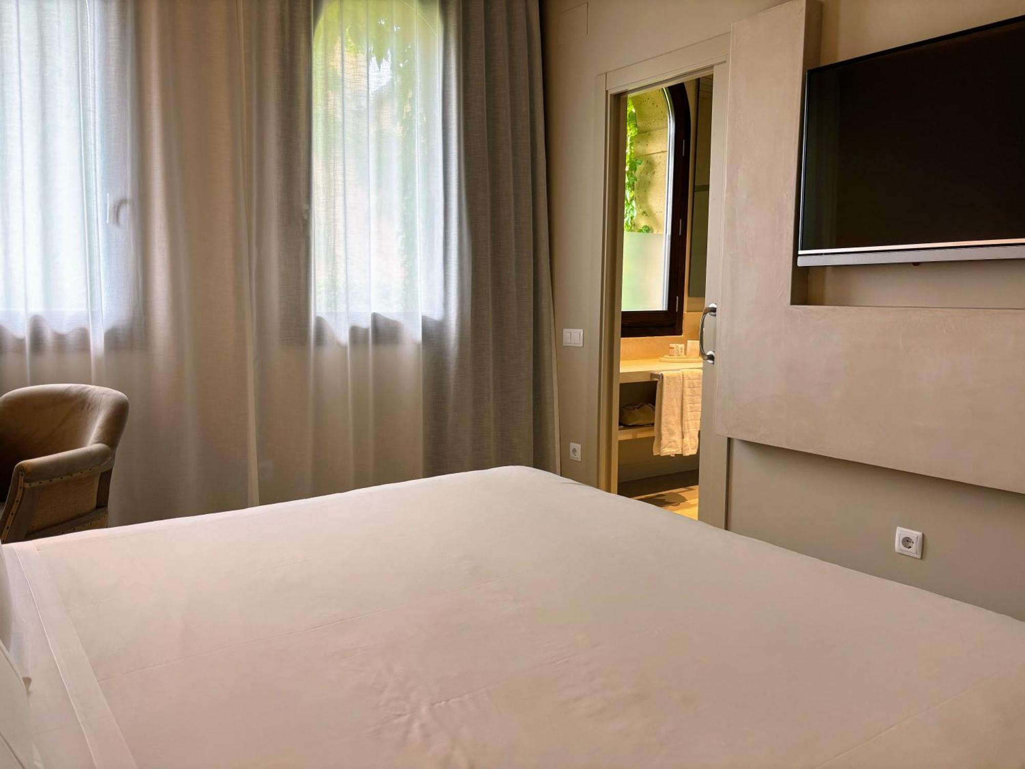 Les Clarisses Boutique 4* Vic