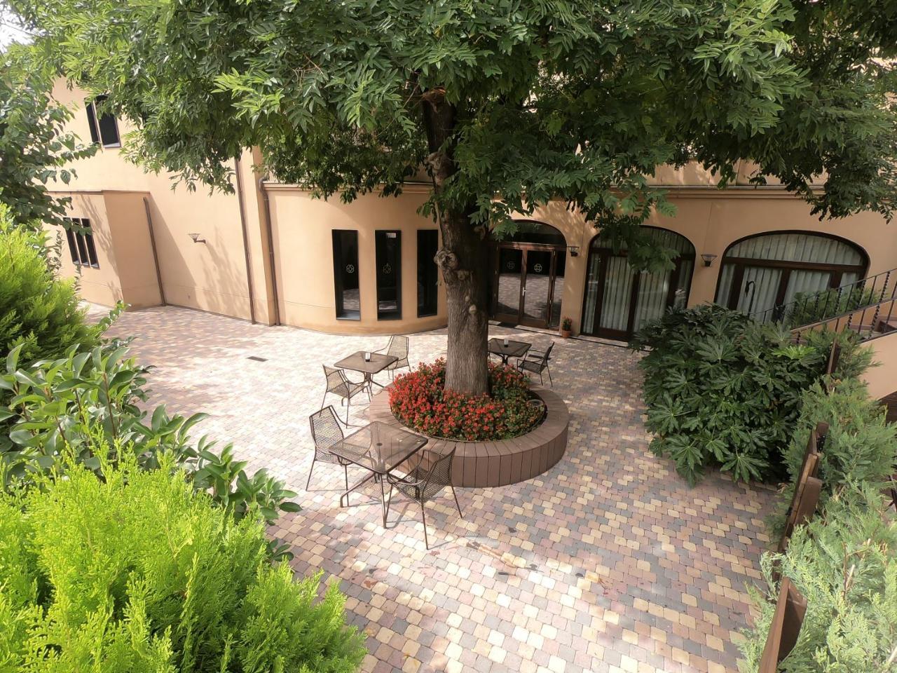 Les Clarisses Boutique Hotel